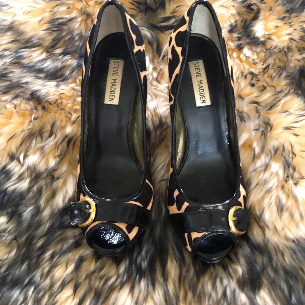 Steve Madden Giraffe print